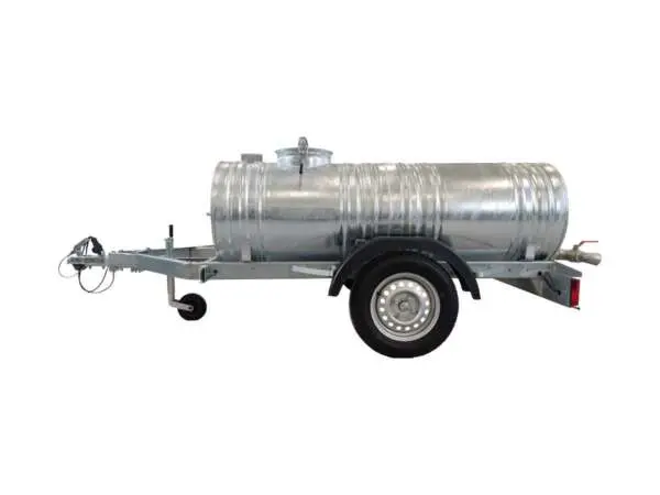 Przyczepa-cysterna 100-1 niehamowana, 1 oś