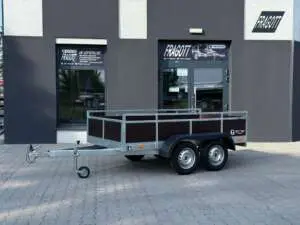 Przyczepa skrzyniowa drewniana 1,4 × 2,7 m – 2 osie, DMC 750 kg